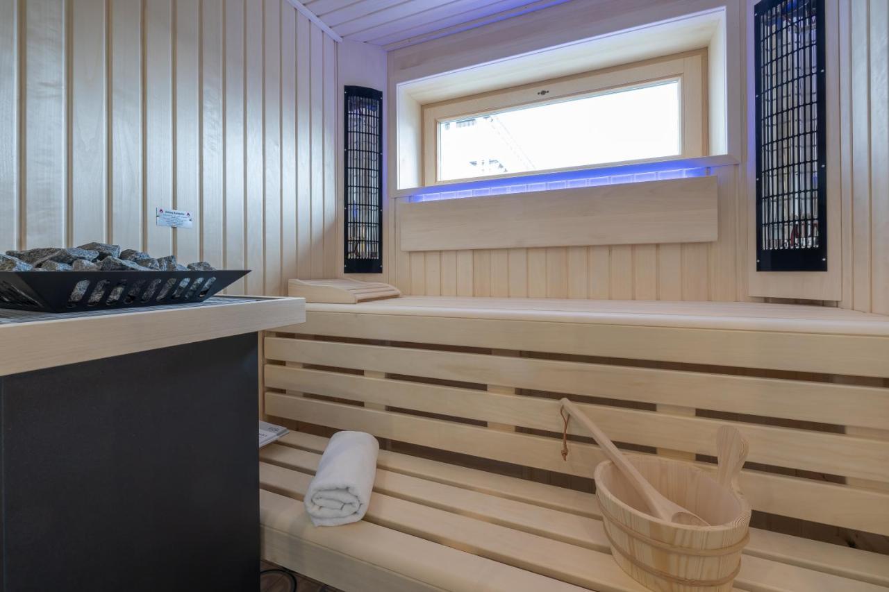 Hotel Vier Jahreszeiten Binz - Adults Only Bagian luar foto