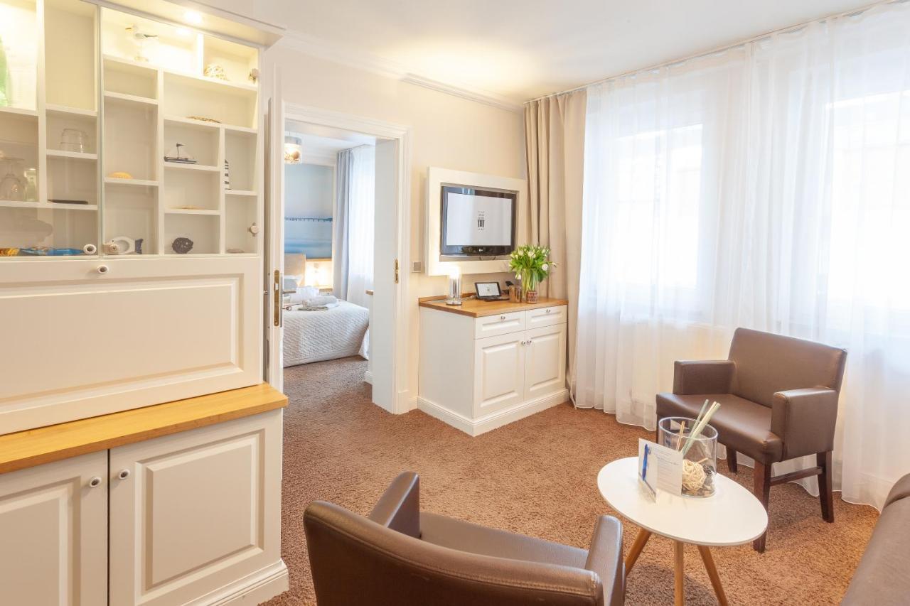 Hotel Vier Jahreszeiten Binz - Adults Only Bagian luar foto