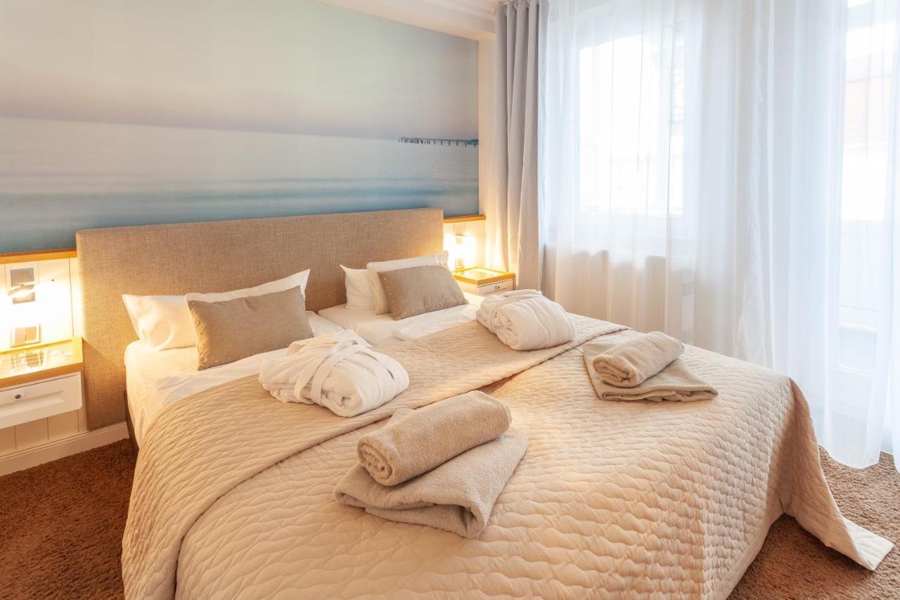 Hotel Vier Jahreszeiten Binz - Adults Only Bagian luar foto
