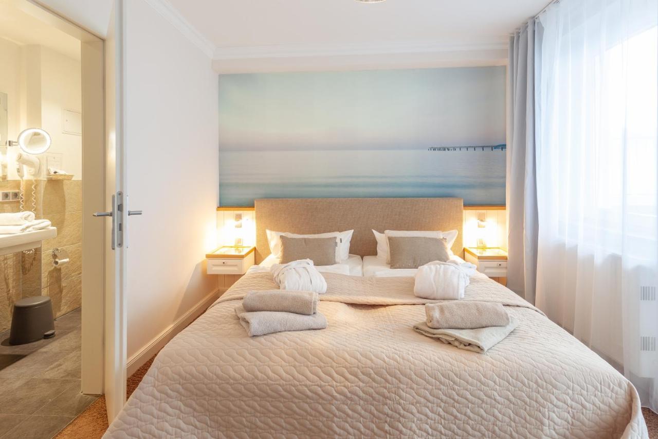 Hotel Vier Jahreszeiten Binz - Adults Only Bagian luar foto